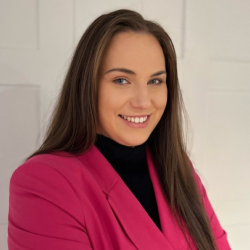 Elizabeth Paramonova